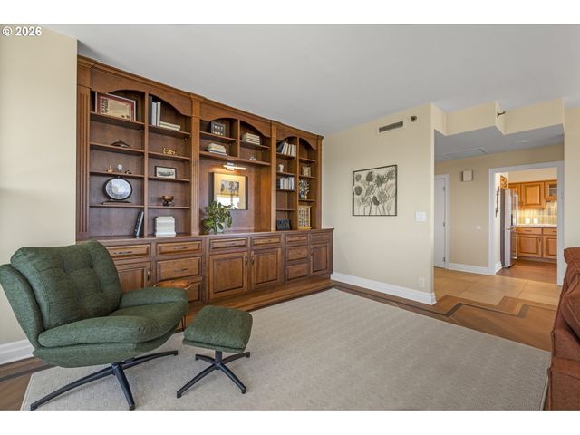 1414 Sw 3RD Ave 2802, Portland, OR 97201