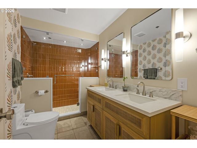1414 Sw 3RD Ave 2802, Portland, OR 97201