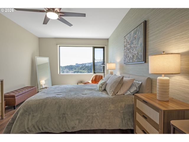 1414 Sw 3RD Ave 2802, Portland, OR 97201