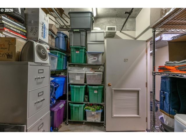 1414 Sw 3RD Ave 2802, Portland, OR 97201