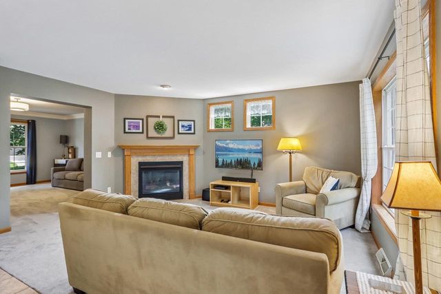 10 Black Stone Circle, Madison, WI 53719