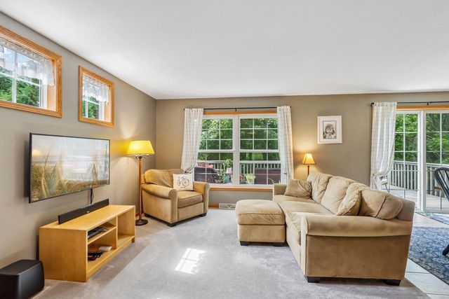 10 Black Stone Circle, Madison, WI 53719