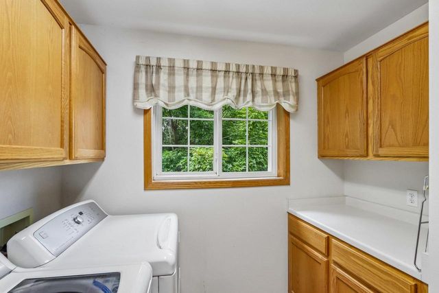 10 Black Stone Circle, Madison, WI 53719