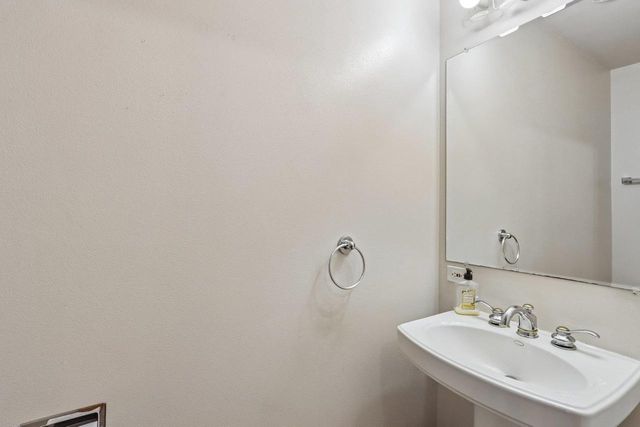 10 Black Stone Circle, Madison, WI 53719