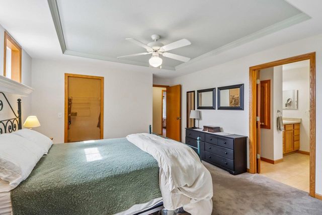 10 Black Stone Circle, Madison, WI 53719