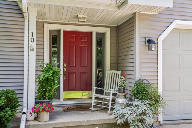 10 Black Stone Circle, Madison, WI 53719