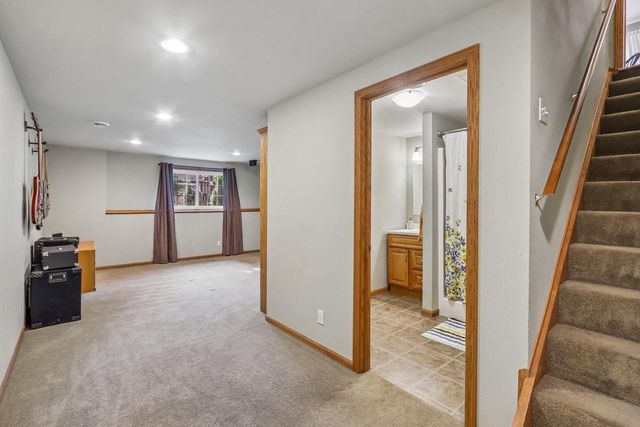 10 Black Stone Circle, Madison, WI 53719