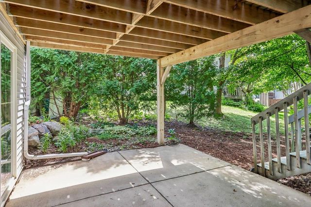 10 Black Stone Circle, Madison, WI 53719