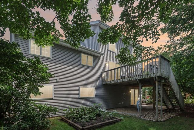 10 Black Stone Circle, Madison, WI 53719