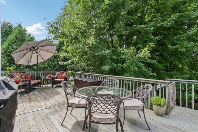 10 Black Stone Circle, Madison, WI 53719