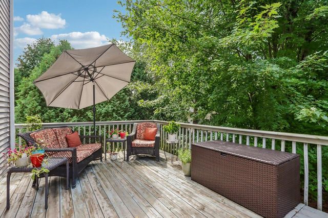 10 Black Stone Circle, Madison, WI 53719