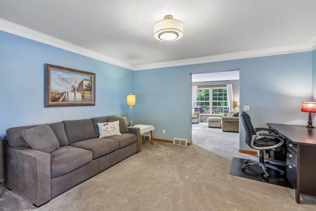 10 Black Stone Circle, Madison, WI 53719