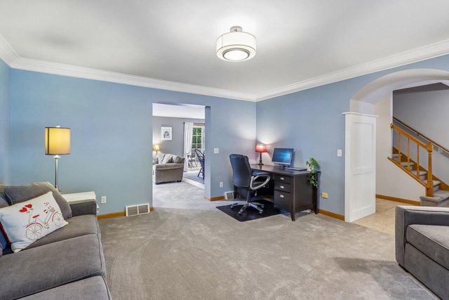 10 Black Stone Circle, Madison, WI 53719