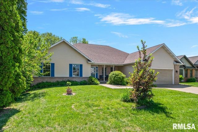 3908 GREENFIELD Drive, Springfield, IL 62704