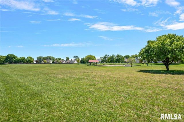 3908 GREENFIELD Drive, Springfield, IL 62704