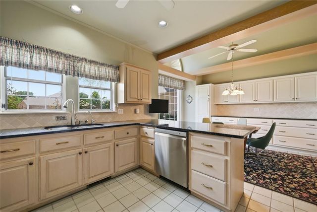 5515 Fairway Drive, Edmond, OK 73025