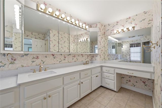 5515 Fairway Drive, Edmond, OK 73025