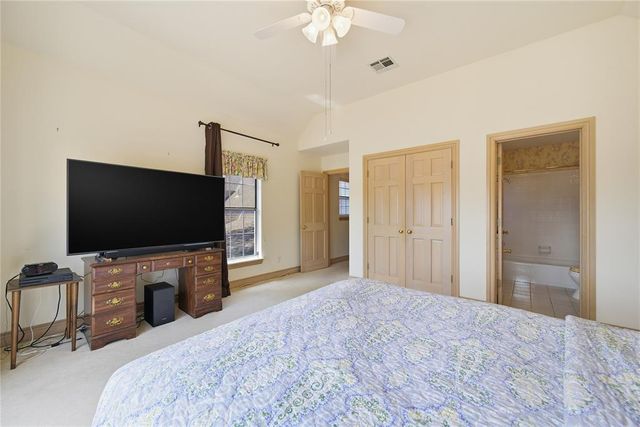 5515 Fairway Drive, Edmond, OK 73025