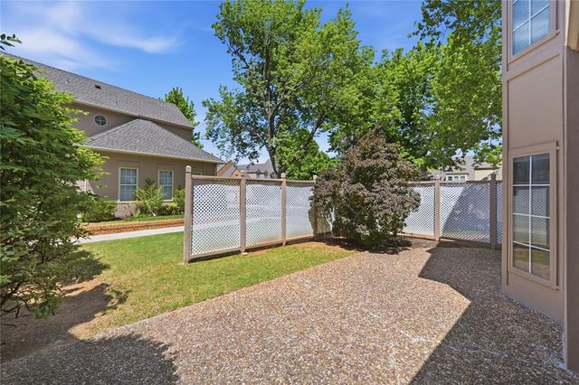 5515 Fairway Drive, Edmond, OK 73025