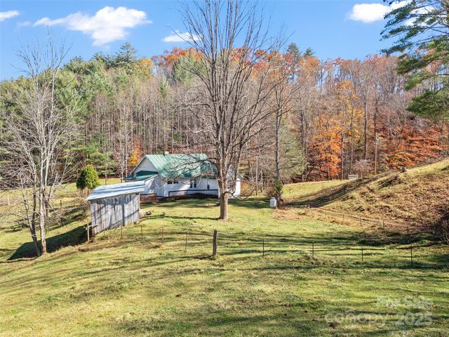 321 Lyle Lane, Green Mountain, NC 28740
