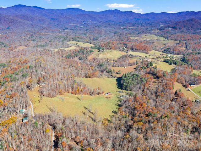 321 Lyle Lane, Green Mountain, NC 28740