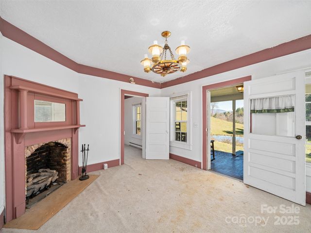 321 Lyle Lane, Green Mountain, NC 28740