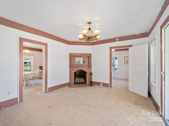 321 Lyle Lane, Green Mountain, NC 28740