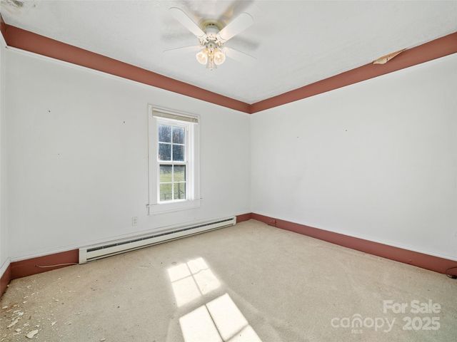 321 Lyle Lane, Green Mountain, NC 28740