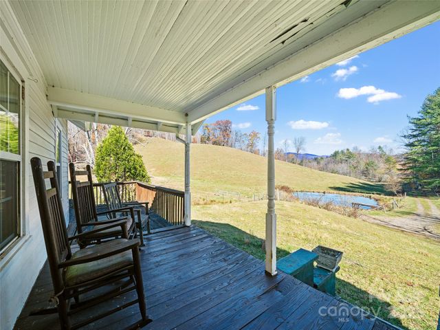 321 Lyle Lane, Green Mountain, NC 28740