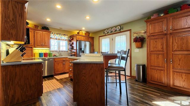 986 Owl Creek Parkway, Odessa, MO 64076