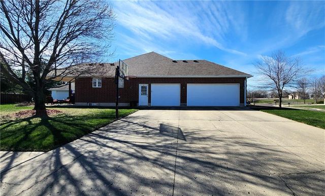 986 Owl Creek Parkway, Odessa, MO 64076