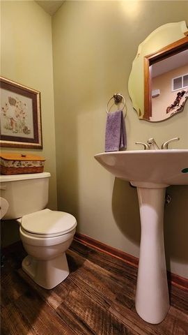 986 Owl Creek Parkway, Odessa, MO 64076