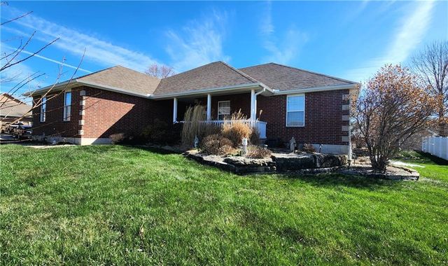 986 Owl Creek Parkway, Odessa, MO 64076