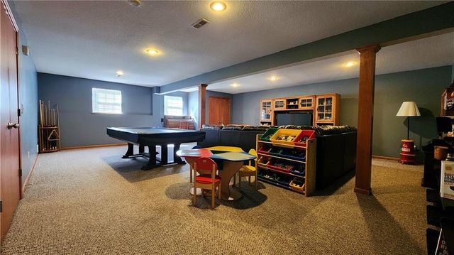 986 Owl Creek Parkway, Odessa, MO 64076