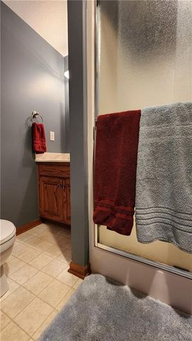 986 Owl Creek Parkway, Odessa, MO 64076