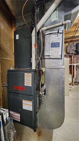 986 Owl Creek Parkway, Odessa, MO 64076