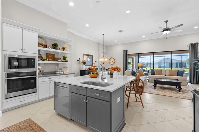 13208 FAWN LILY DRIVE, Riverview, FL 33579