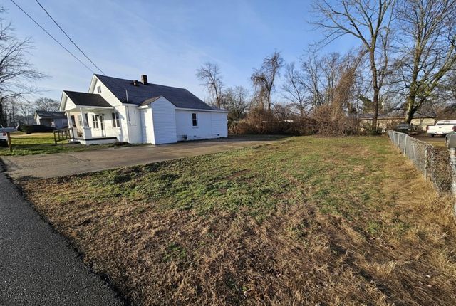 386 N Blakemore Ave, Gallatin, TN 37066