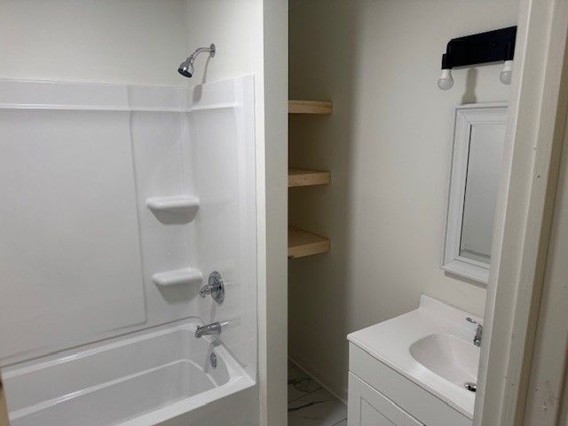 386 N Blakemore Ave, Gallatin, TN 37066