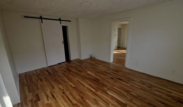 386 N Blakemore Ave, Gallatin, TN 37066