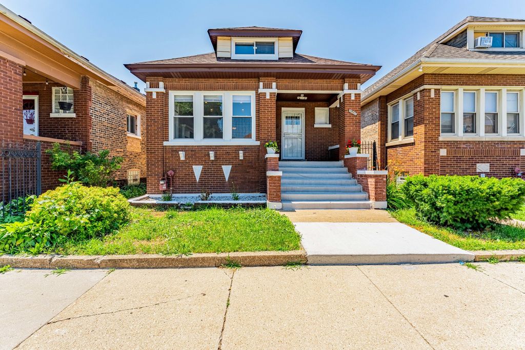 6106 S California Avenue, Chicago, IL 60629