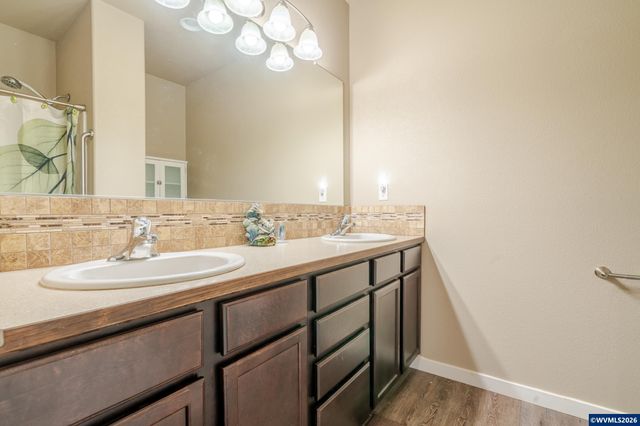 2644 NW Kingston Wy, Albany, OR 97321