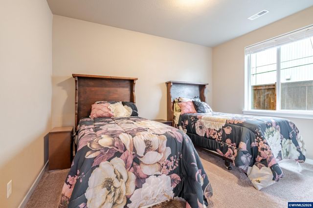 2644 NW Kingston Wy, Albany, OR 97321