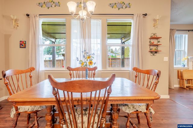 2644 NW Kingston Wy, Albany, OR 97321