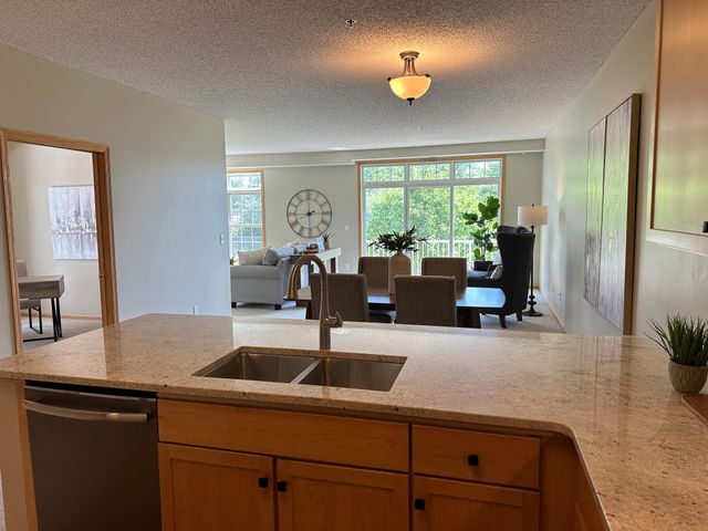 2100 Old School Road 206, Mound, MN 55364