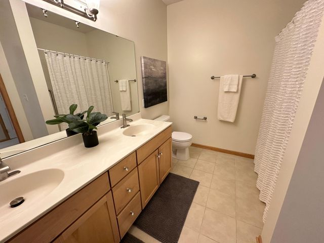 2100 Old School Road 206, Mound, MN 55364