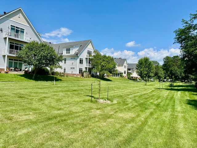 2100 Old School Road 206, Mound, MN 55364