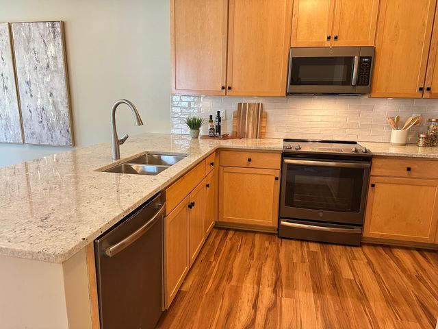 2100 Old School Road 206, Mound, MN 55364