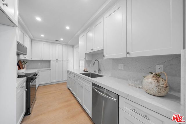 4477 Wilshire Boulevard 308, Los Angeles, CA 90010