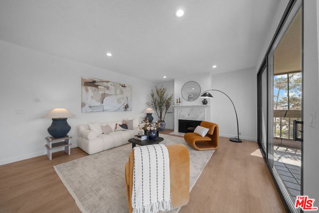 4477 Wilshire Boulevard 308, Los Angeles, CA 90010